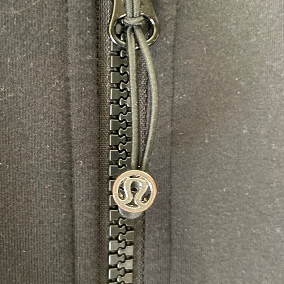 LULULEMON Define Jacket - Picture 5 of 8